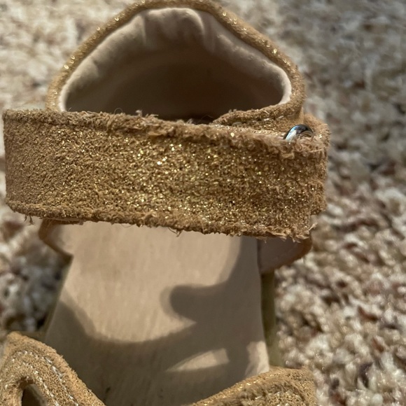 Livie and Luca Gold sparkle Petal shoes - Picture 4 of 5